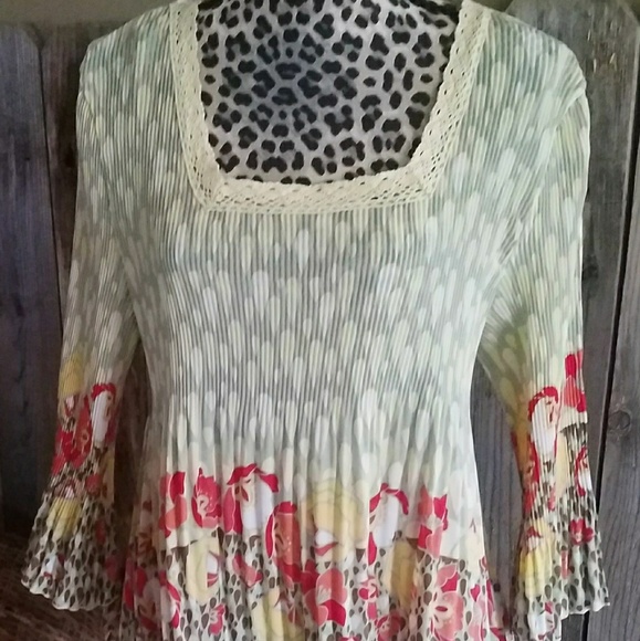 Tops - 006 Ladies top
